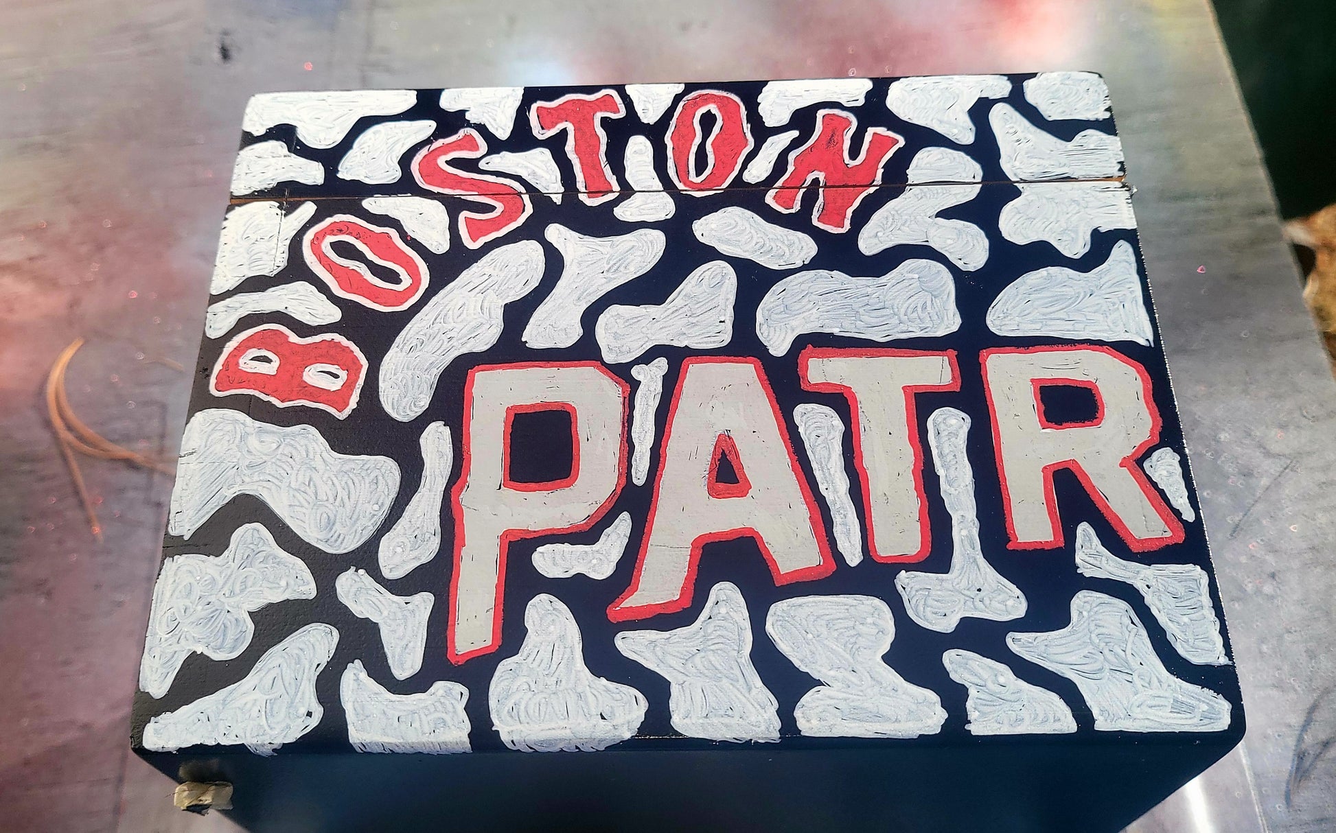 Alternative new england box