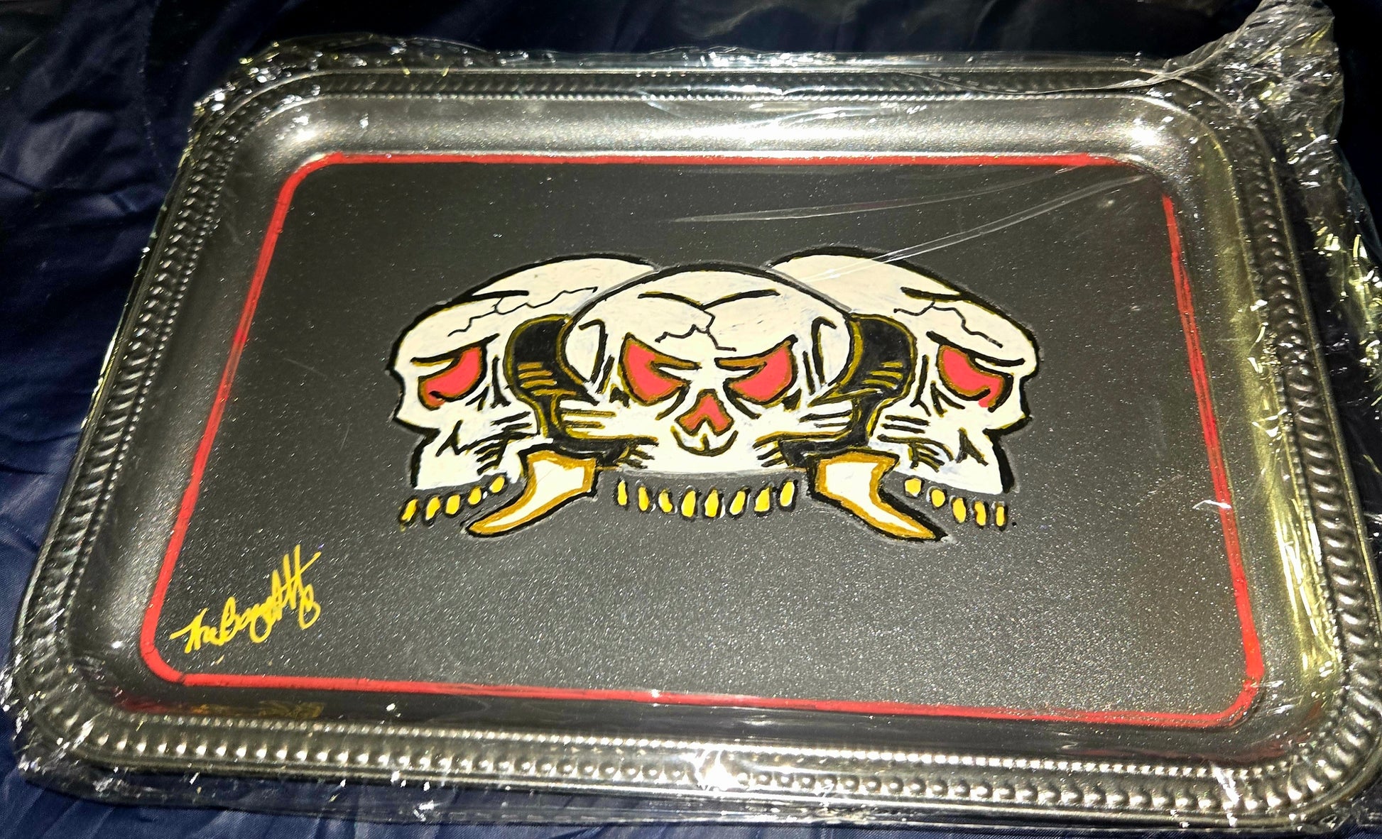 Triple skulls
