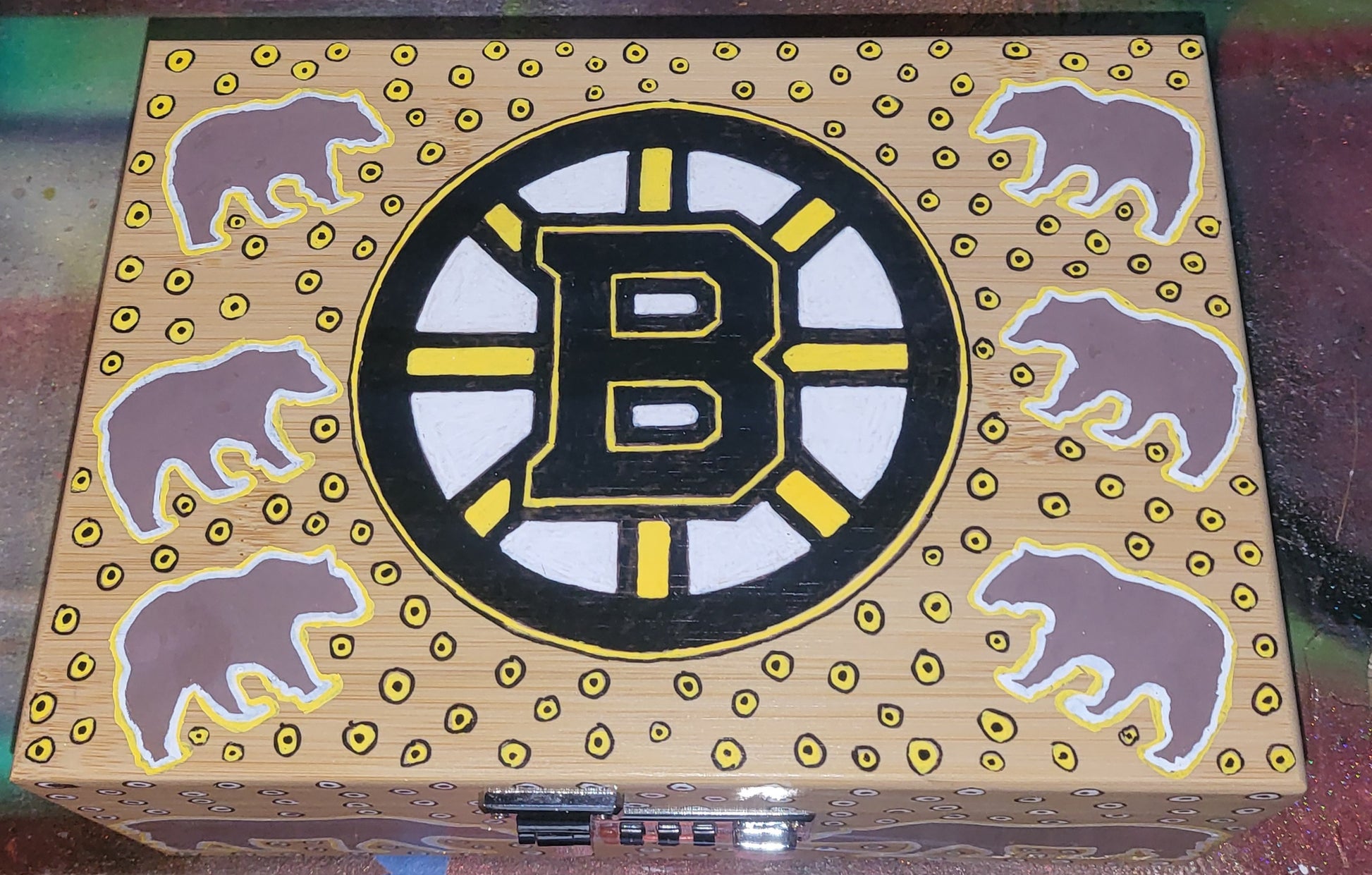 Bruins plain wood