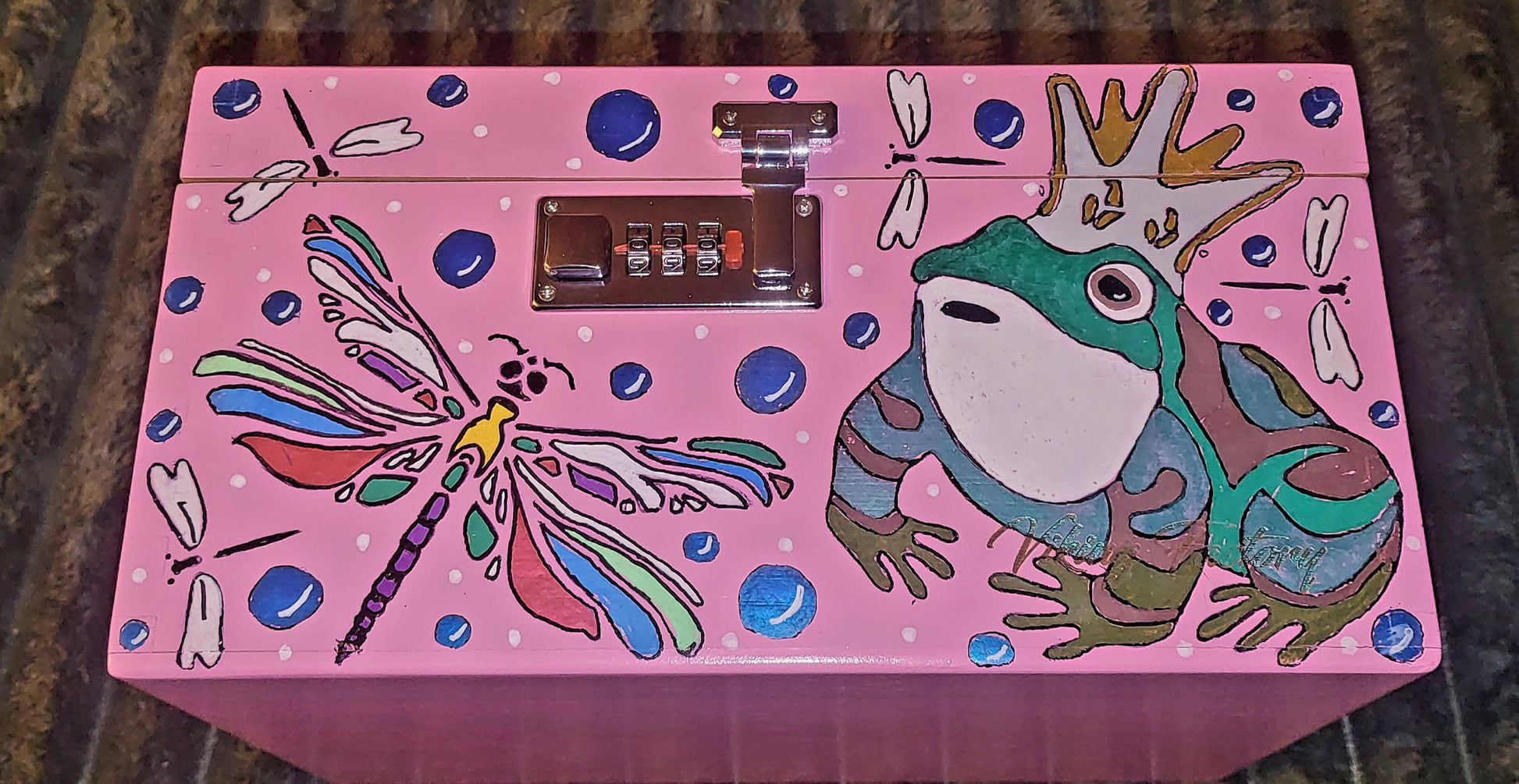 Frog in it